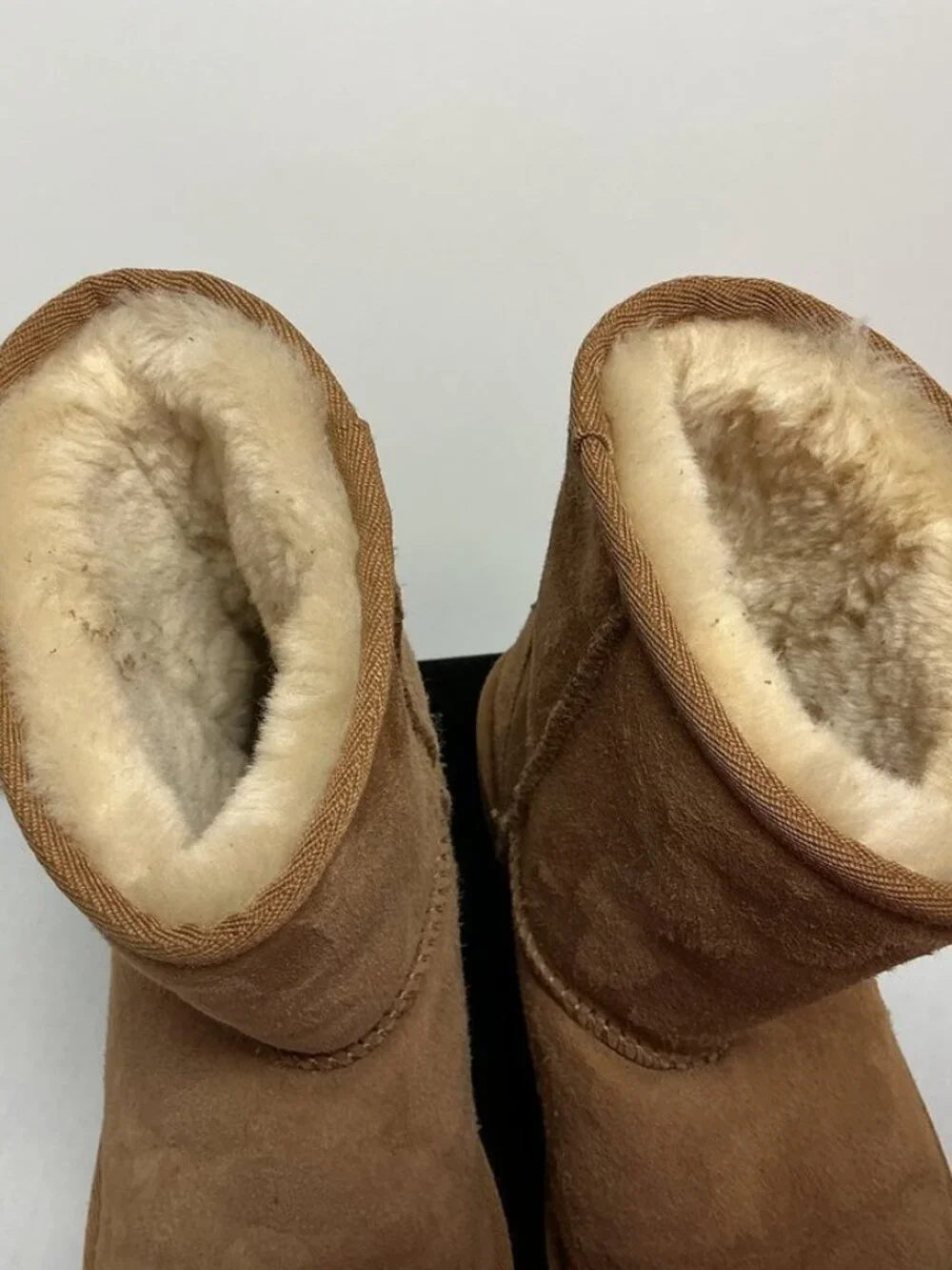 UGG classic short